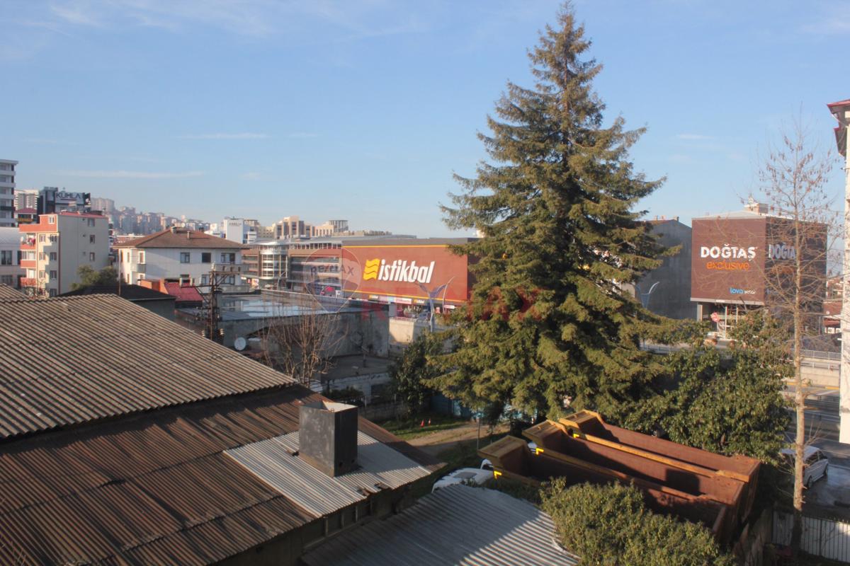 RE/MAX MEYDAN'DAN KAŞÜSTÜ'NDE SAHILYOLUNA 50MT ARAKAT 3+1ACİL!!!