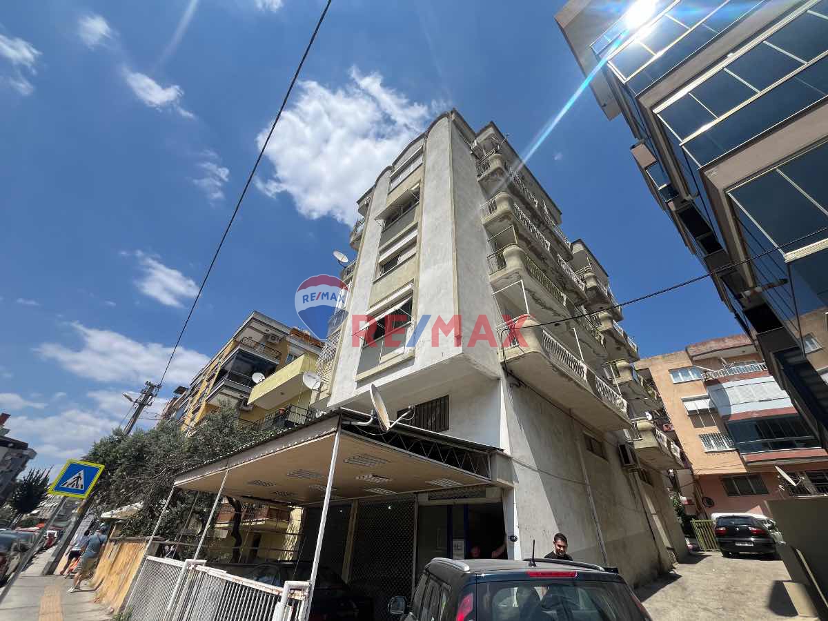 BUCA YAYLACIK MAHALLESİ  CADDE ÜZERİ SATILIK 3+1 DAİRE