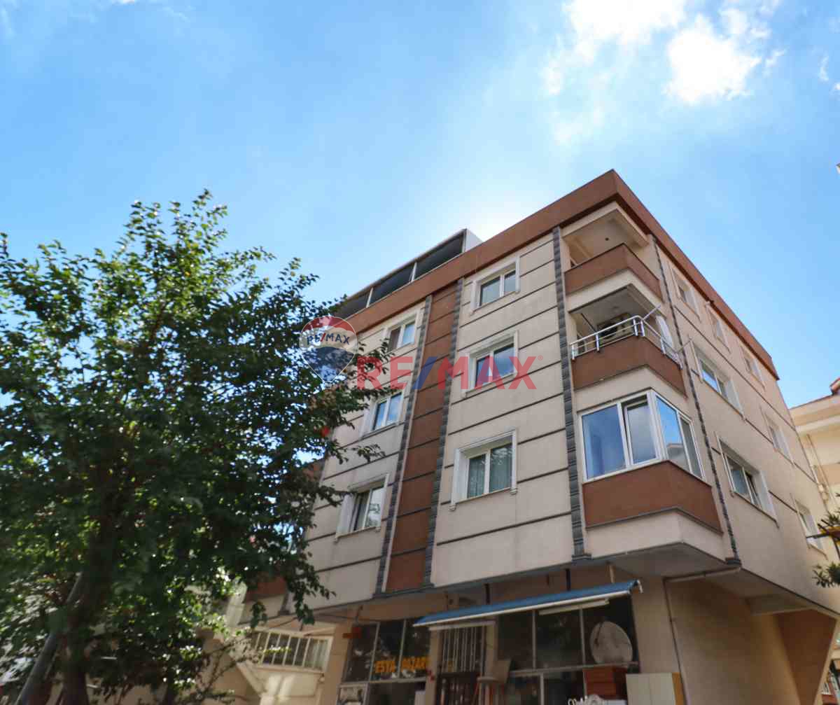 KÜÇÜKYALI'DA MUHTEŞEM KONUMDA 2+2 GENİŞ TERASLI SATILIK ÇİFT KATLI DAİRE
