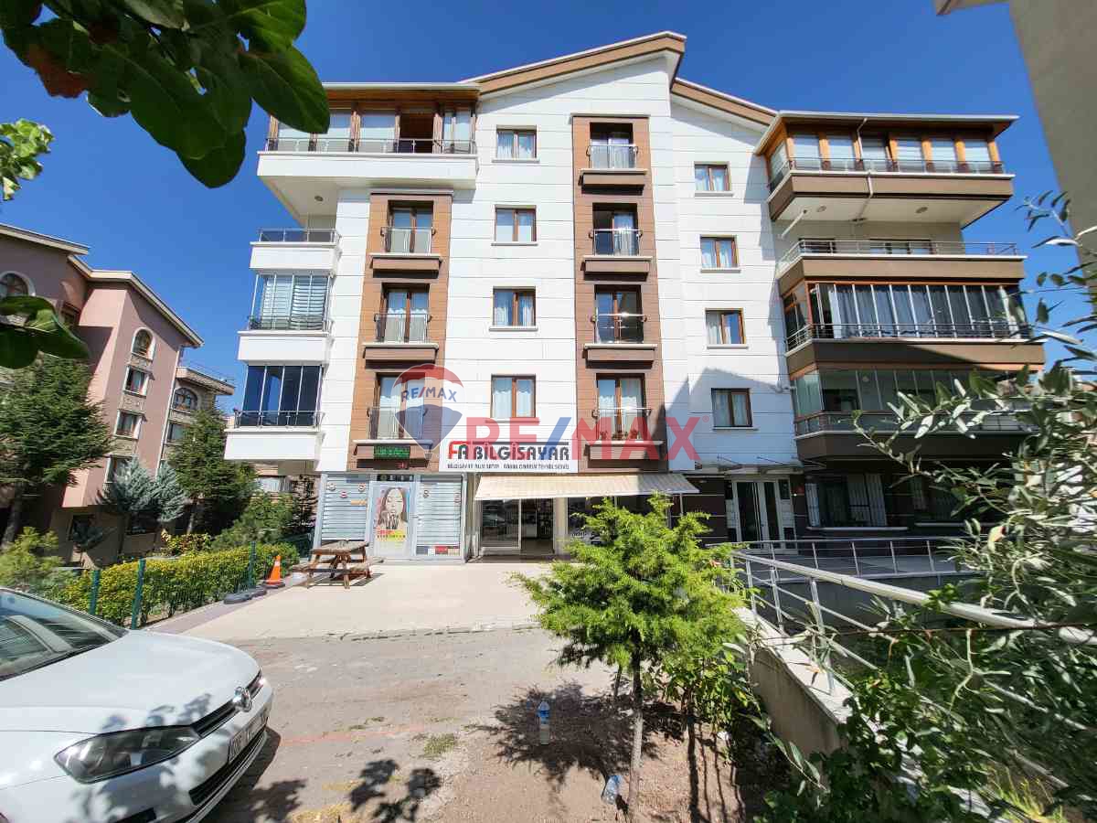 AYDINLIKEVLERDE MUHTEŞEM YAPILI 5+2 GENİŞ DAİRE