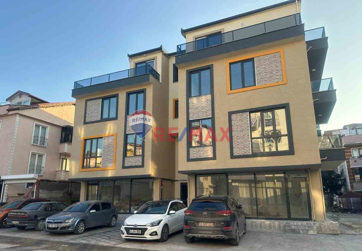 REMAX DREAM  İZMİT YENİŞEHİR 'DE  1+1  EŞYASIZ KİRALIK DUBLEKS DAIRE