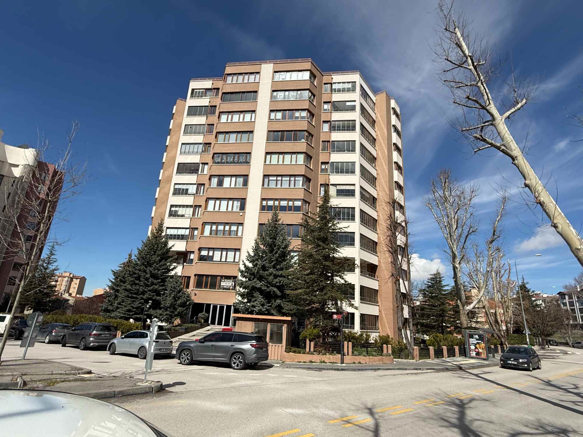 ÇANKAYA ORAN RAFET CANITEZ CADDESİ SATILIK 5+1 & 280M2 KATTA BOŞ DAİRE ÖZEL İNDİRİMLİ FIRSAT FİYAT