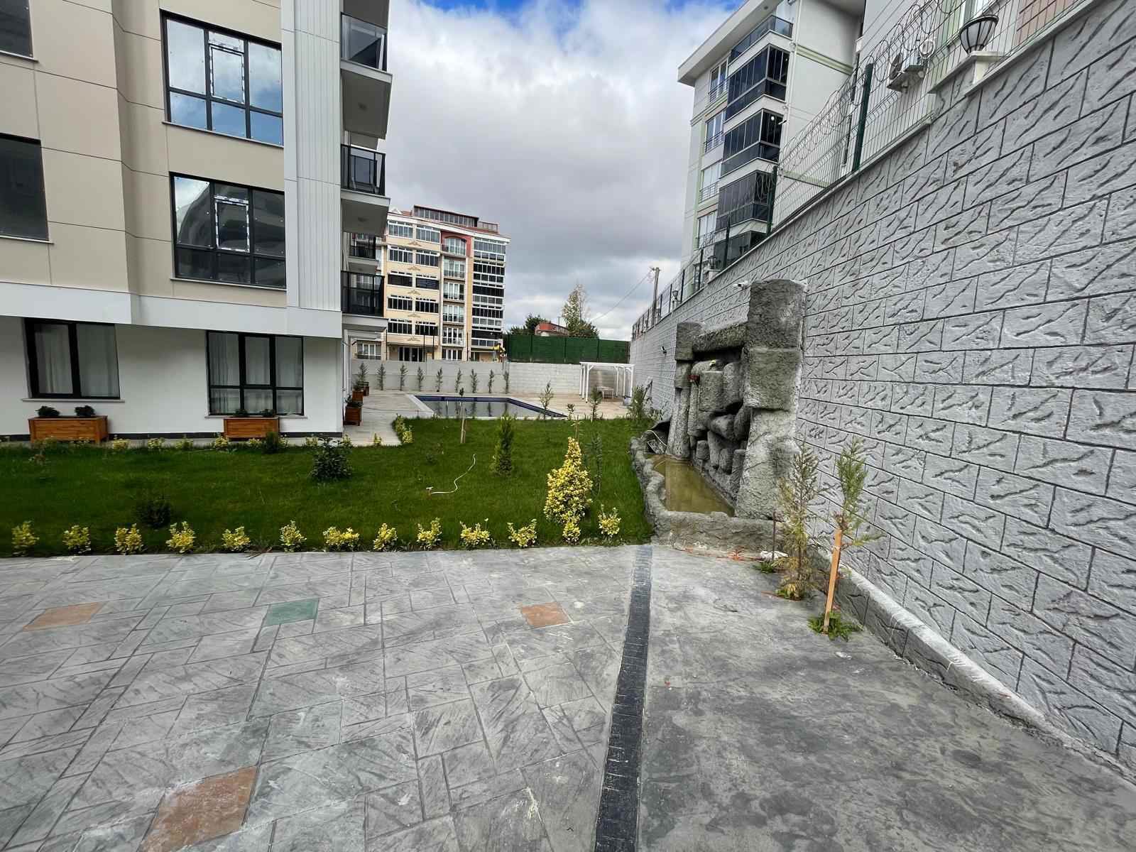 REMAXLAND'DAN ÖZ EREN PARK'TA KİRALIK 2+1