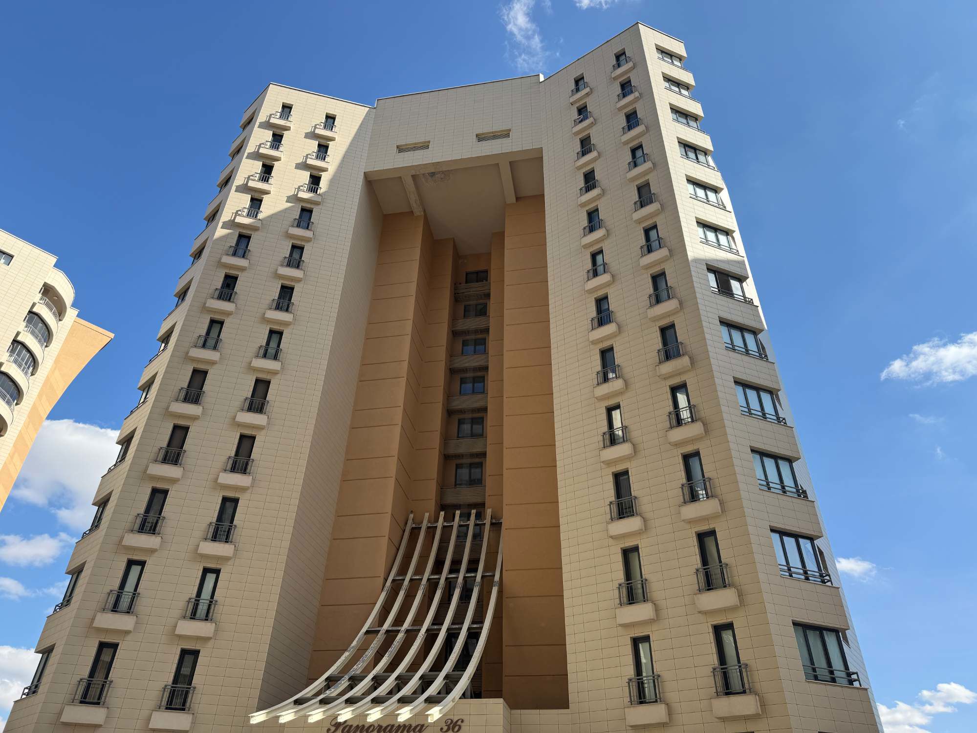 SİNPAŞ ALTINORAN MANZARALI YAPILI BOŞ KÖK TAPU SATILIK 3+1 DAİRE TR/EN