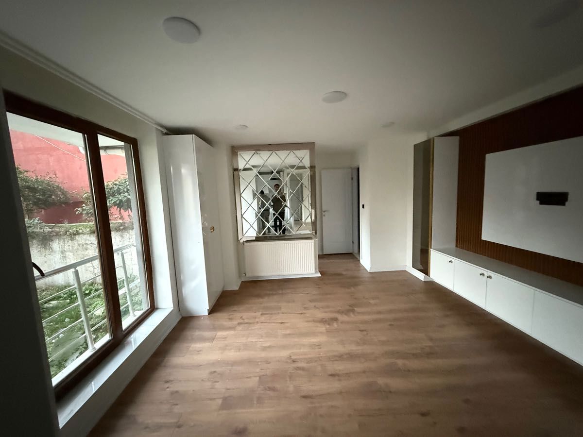 TAMAMEN YENİLENMİŞ MECİDİYEKÖY HÜRRİYET MAHALLESİ METRO YAKINI 1 + 1 KİRALIK DAİRE