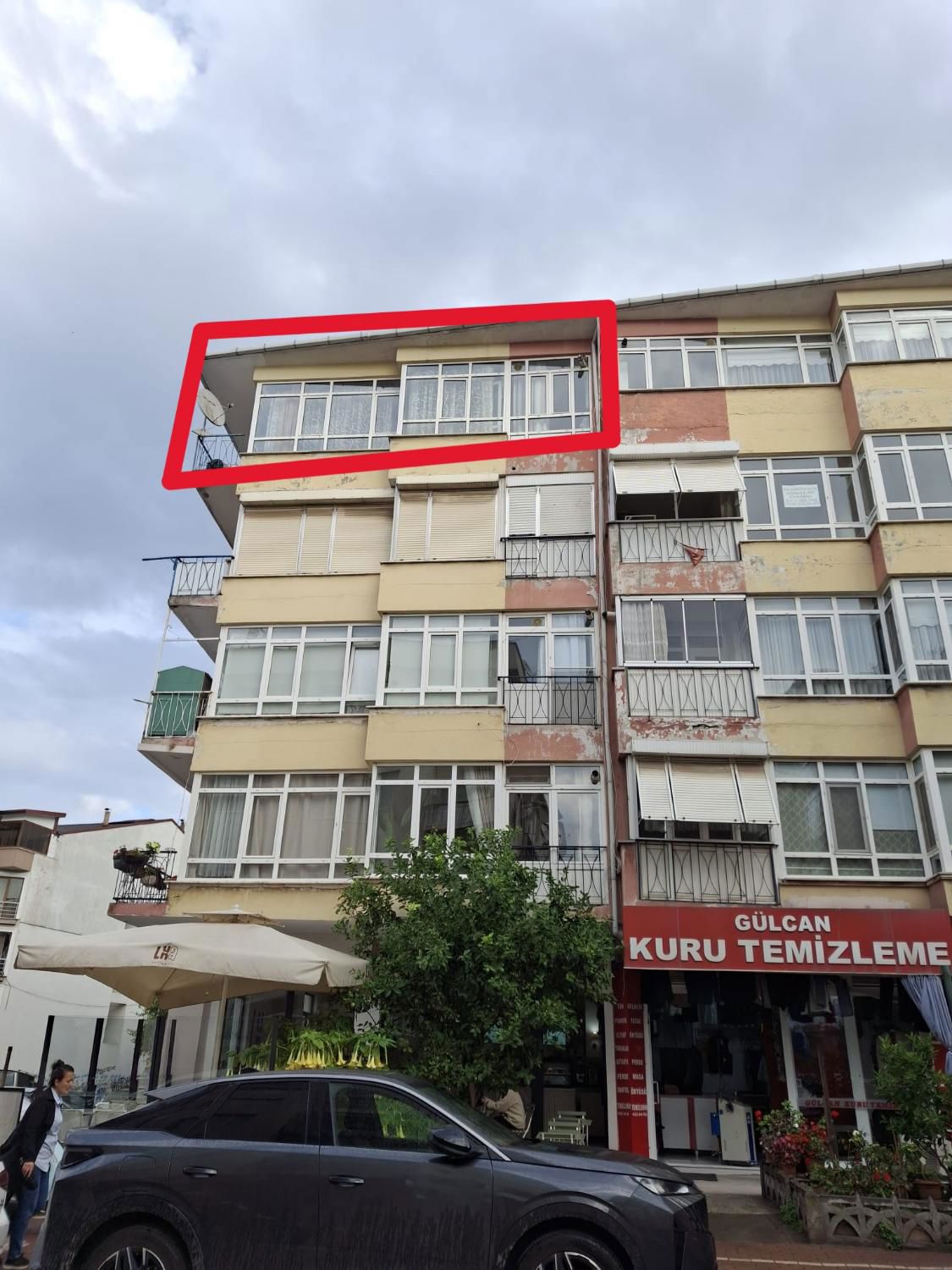 REMAX FREKANS TAN KAYACIK DA DENİZ MANZARALI KİRALIK DAİRE