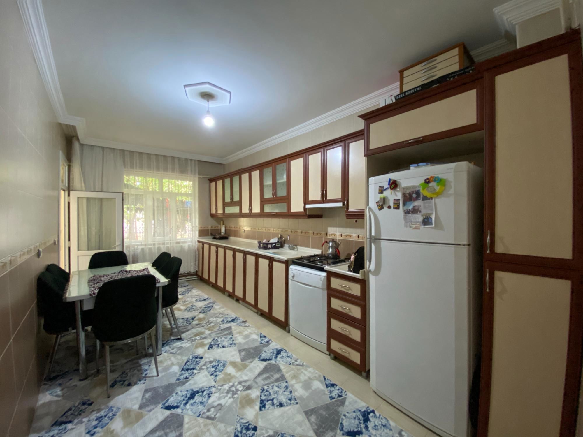 REMAX DOĞU'DAN ULUKENT MAH. MERKEZİ LOKASYONDA 3+1 SATILIK DAİRE