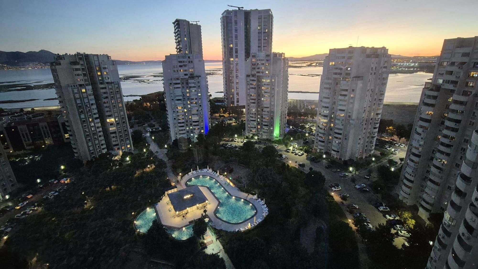 KARŞIYAKA MAVİŞEHİR DENİZ MANZARALI DUBLEKS DAİRE