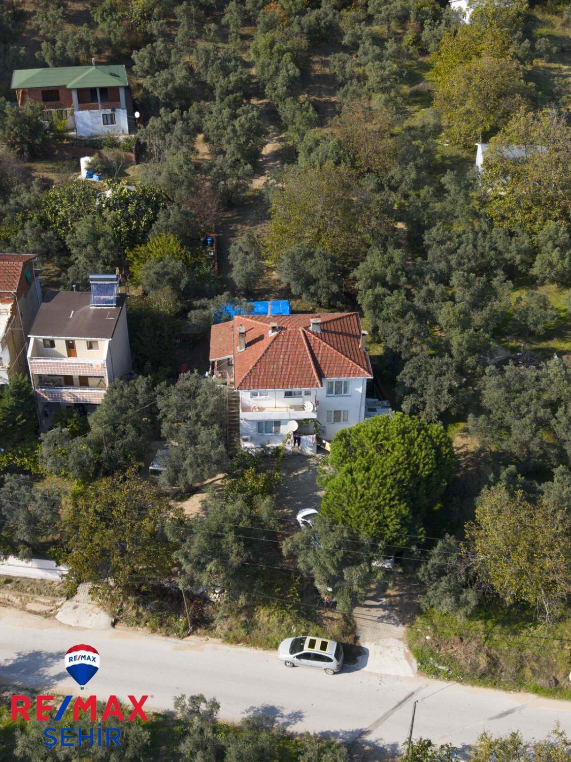 YATIRIMLIK FIRSAT! FISTIKLI'DA 765 M² ARSA İÇINDE 2 AYRI DAIRE!