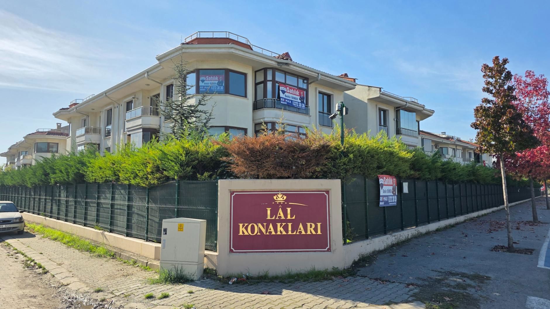 MUHTEŞEM LOKASYON LAL KONAKLARINDA GENİŞ 4+1 DAİRE