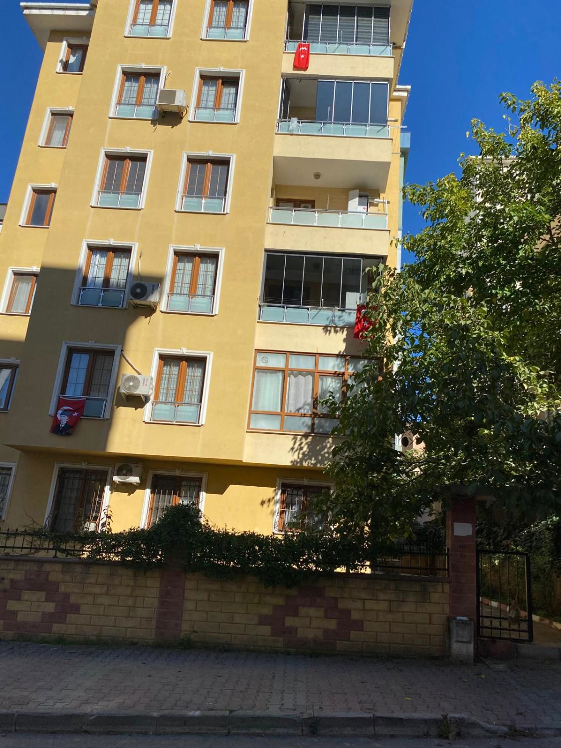 1280406893 DOĞAL IŞIKLA DOLUP TAŞAN , FERAH VE GENİŞ KARTAL DAİRES