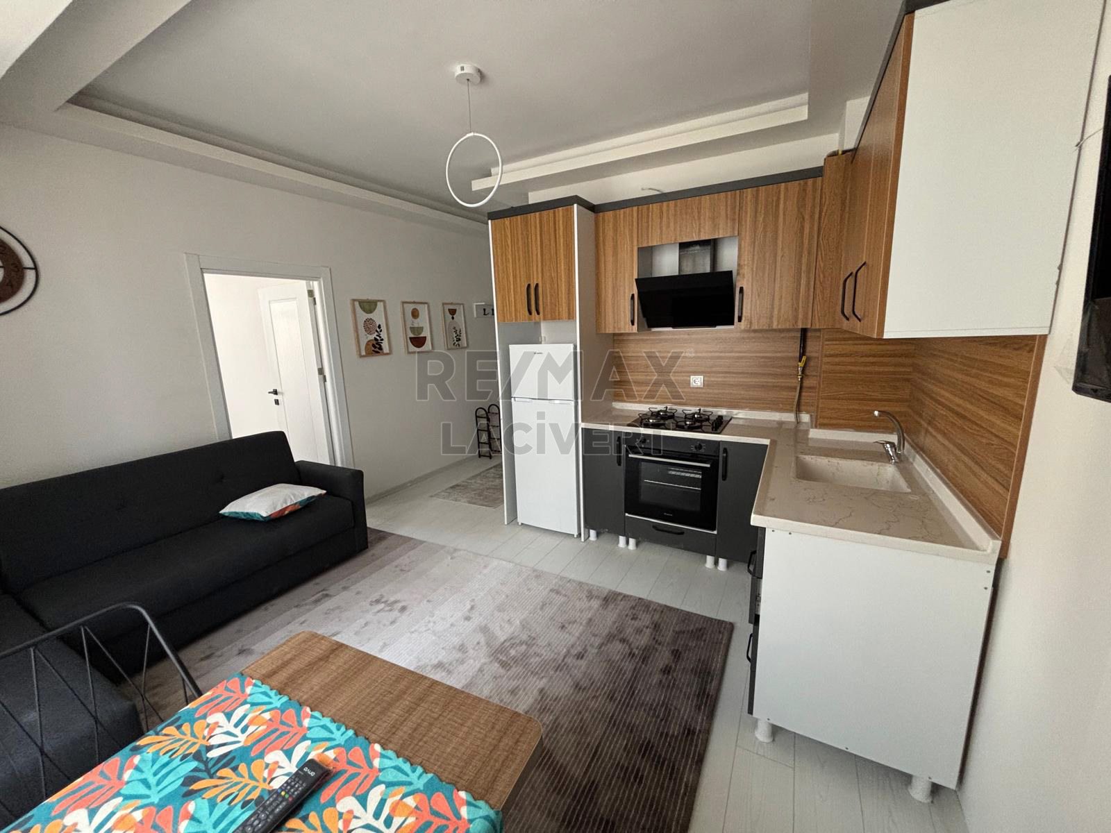 RE/MAX LACİVERT'TEN DADAŞKENT'TE EŞYALI KİRALIK 1+1 SIFIR DAİRE