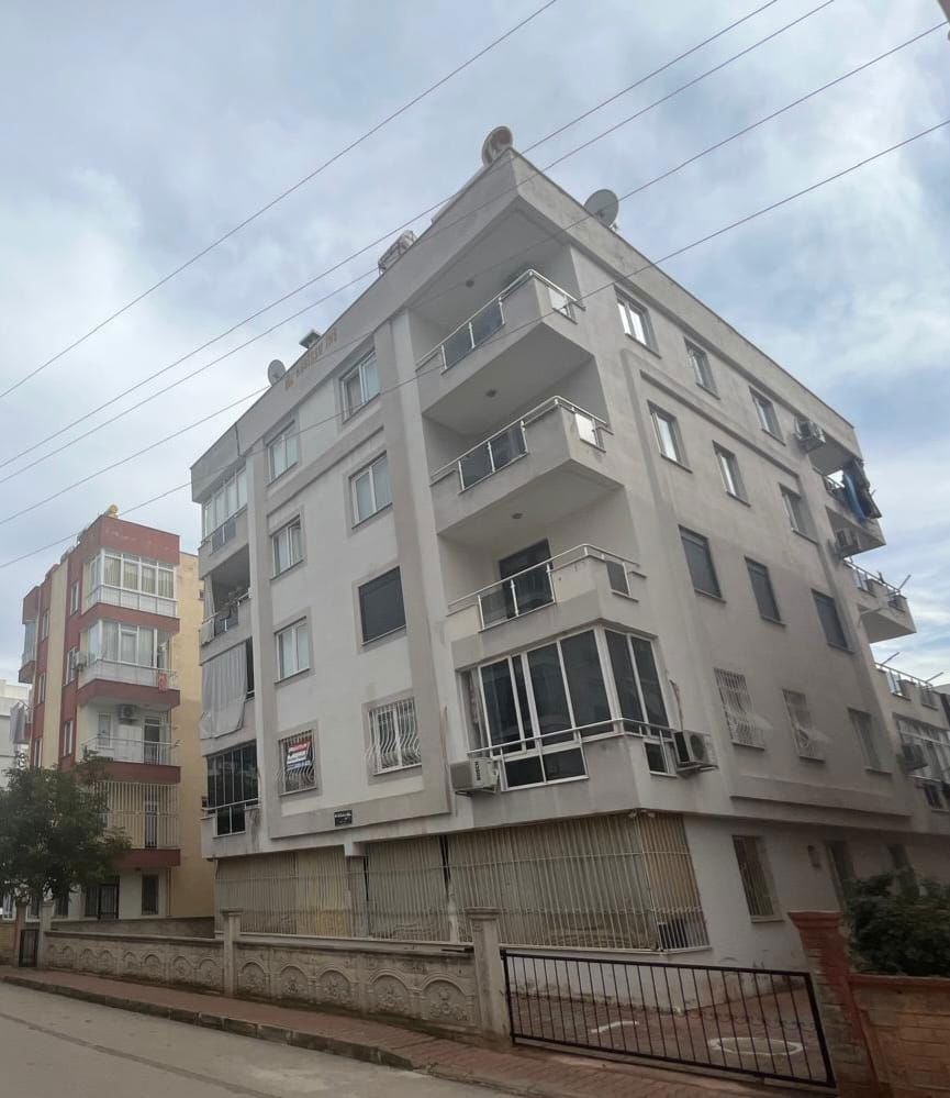 MURATPAŞA'DA ASANSÖRLÜ, DOĞALGAZLI, GENIŞ 3+1 SATILIK DAIRE.