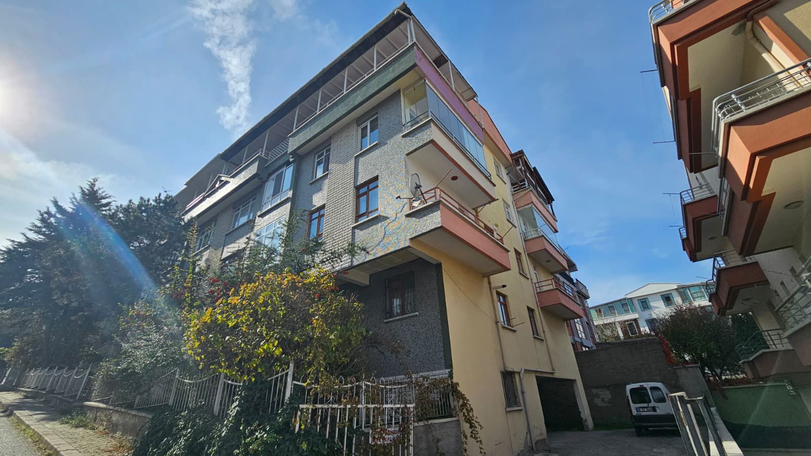 GAZİ MAHALLESİ 3+1 90 M2 DAİRE