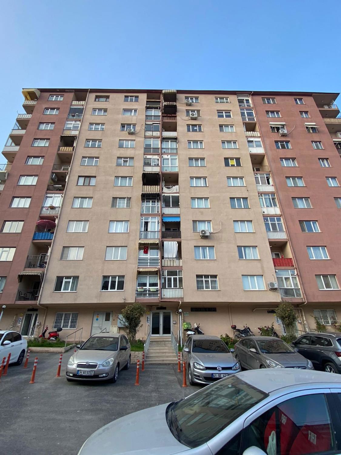 ZABITAN MAHALLESİ'NDE REMAX GÜVENCESİYLE KİRALIK 3+1 DAİRE