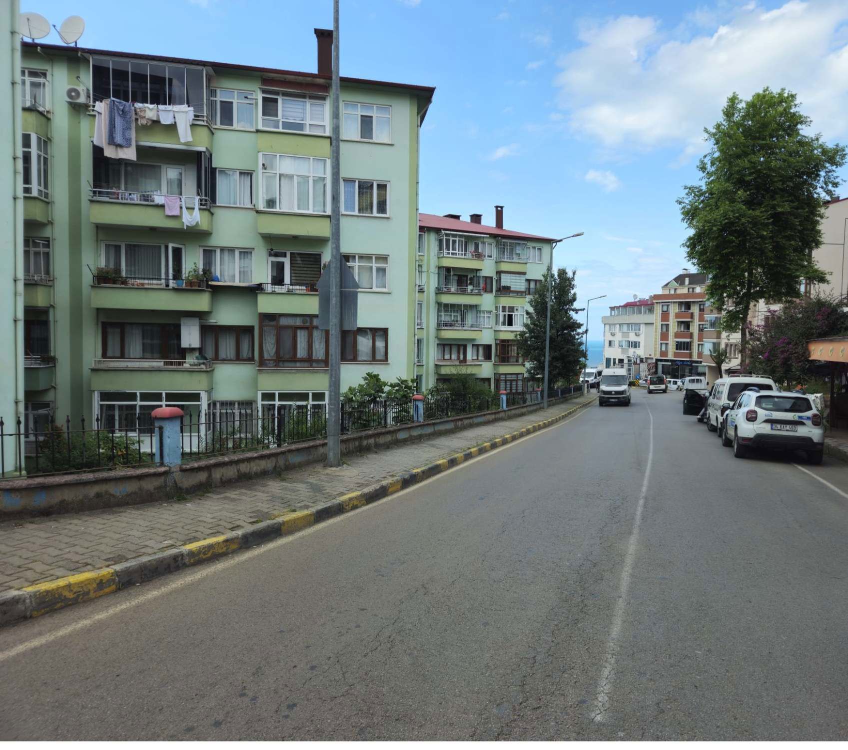 REMAX MEYDAN'DAN YEŞİLTEPE'DE TANJANTA YAKIN TEMİZ VE ARAKAT 2+1