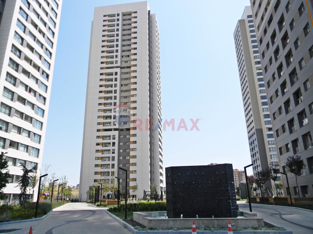 ERYAMAN METROMALL SITESINDE SATILIK 3+1