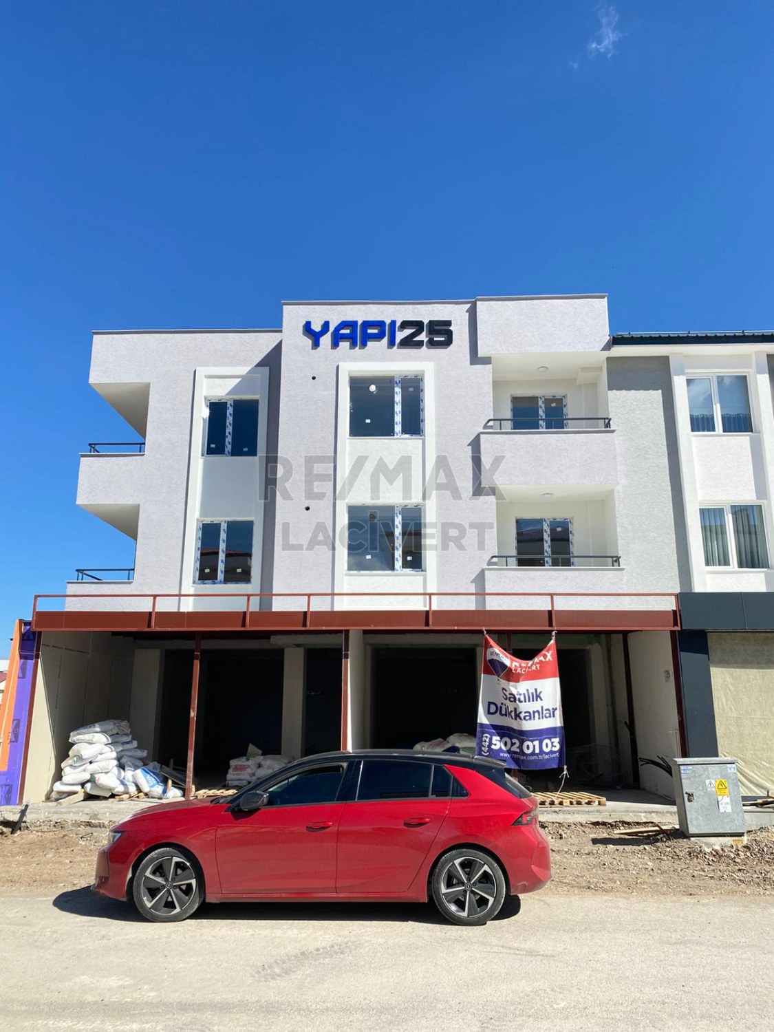 RE/MAX LACİVERT'TEN  DADAŞKENT'TE  EŞYALI KİRALIK 1+1 DAİRE