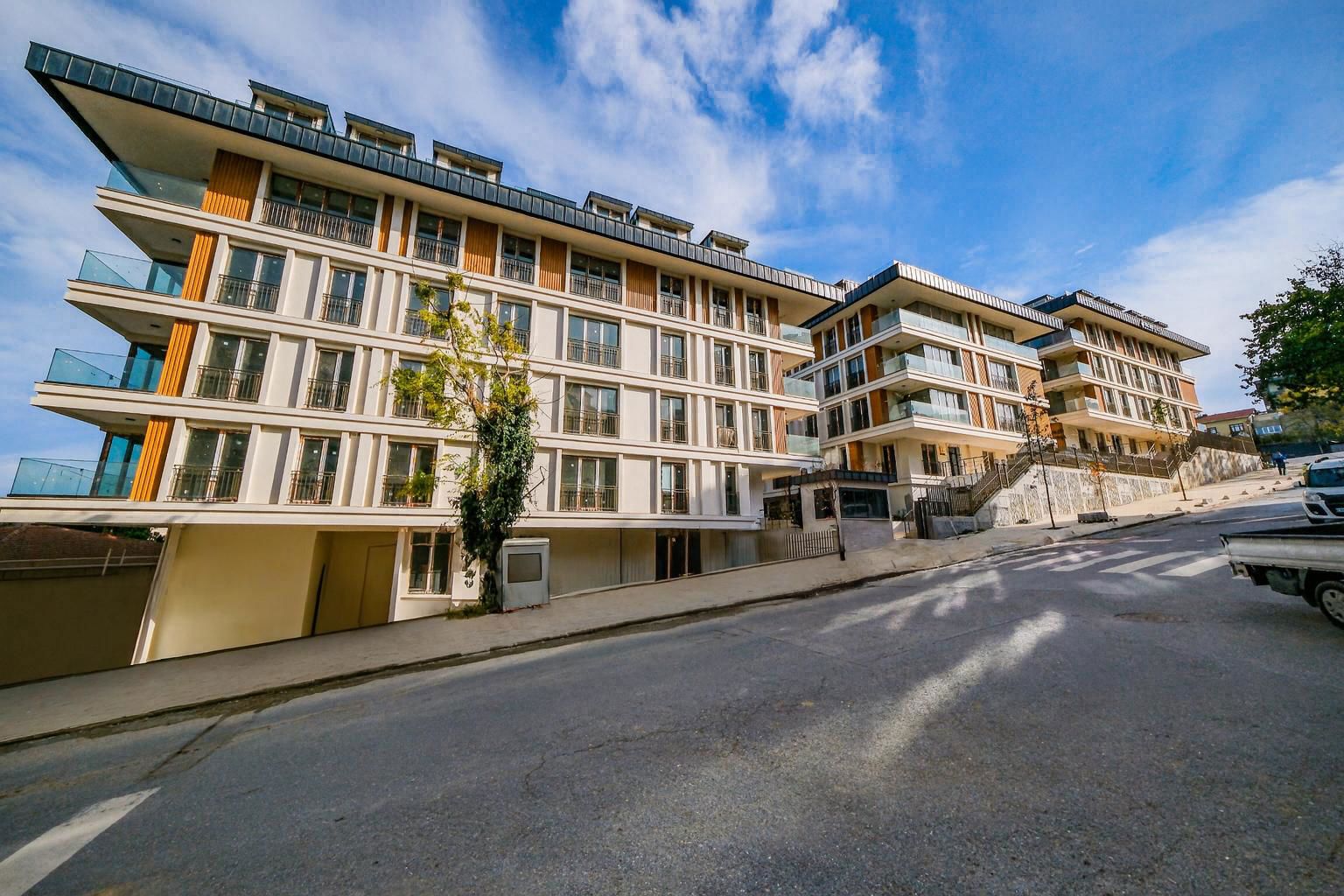 ÜSKÜDAR MEHMET AKİF ERSOY MAHALLESİ 3,5+1 SIFIR SATILIK DAİRE