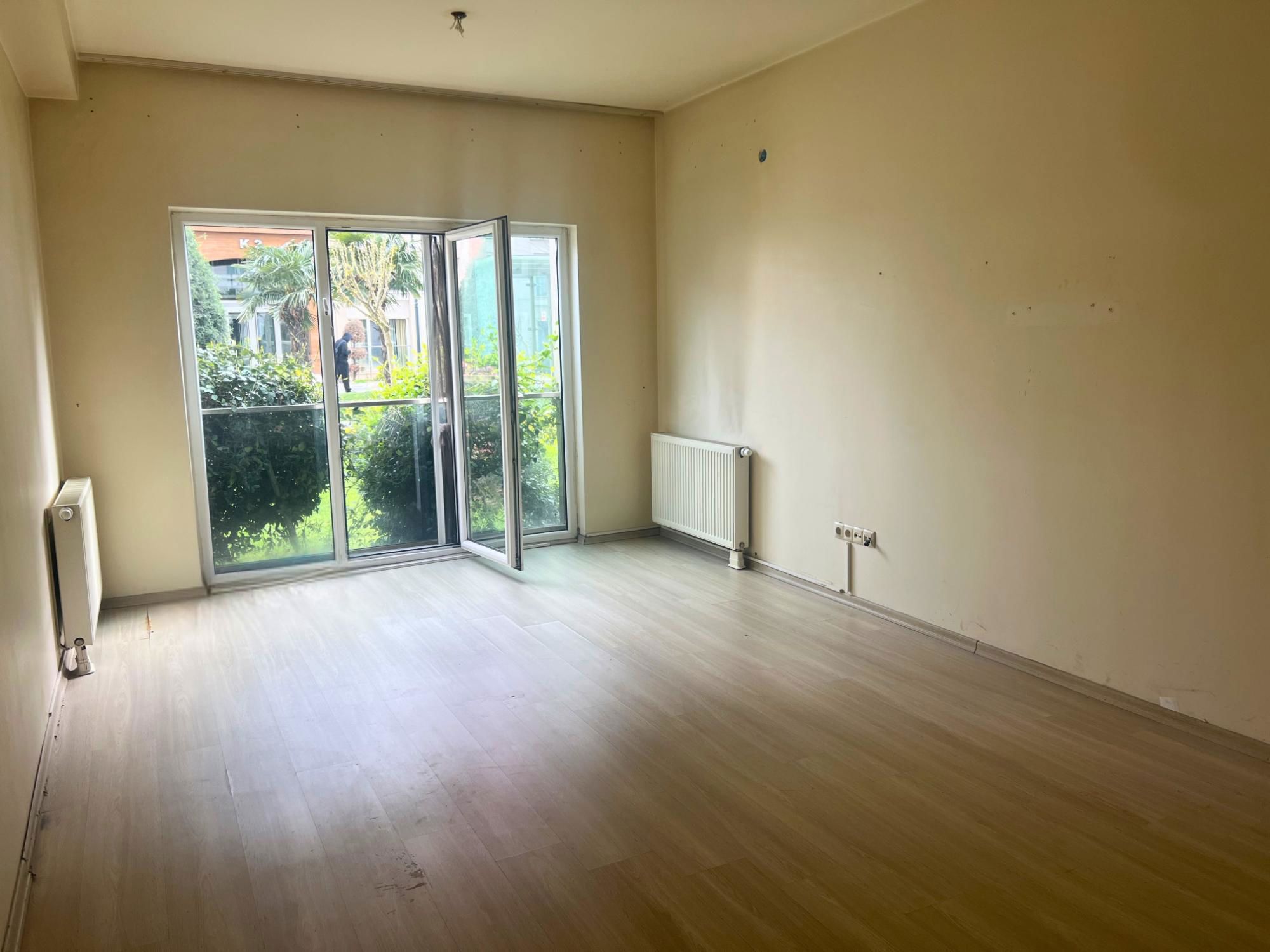 BAHÇEŞEHİR VADİTEPE 4. BÖLGE A KAPISI BAHÇE KATI SATILIK 2+1 DAİRE