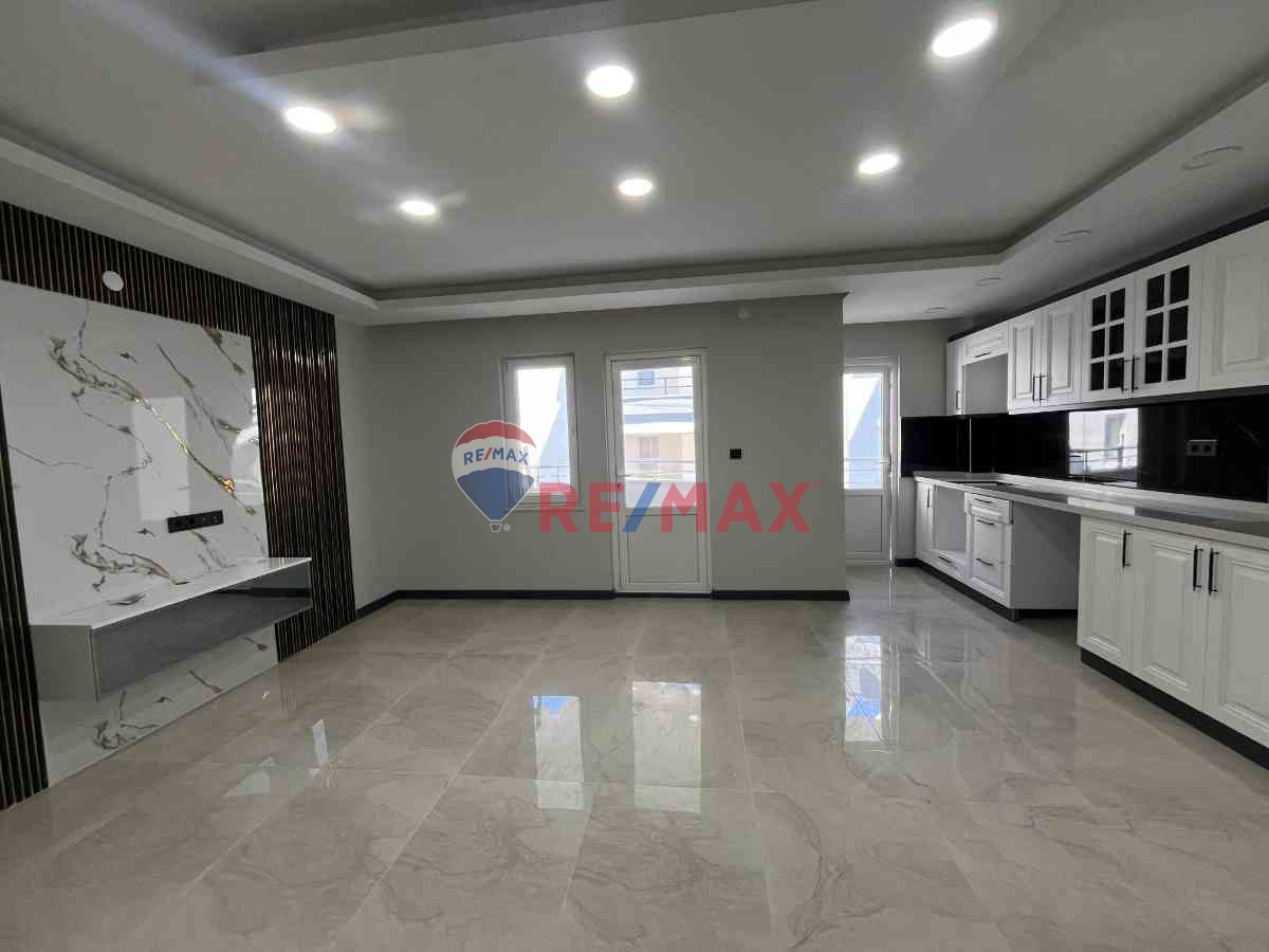 MAHMUTLAR BARBAROS CADDESİNDE SATILIK 2+1 DAİRE