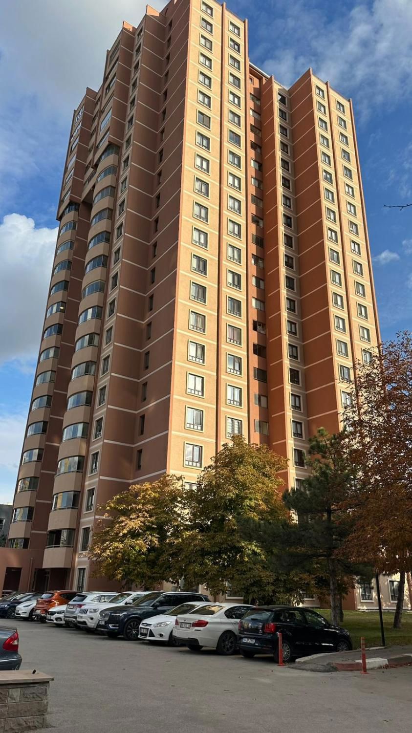 MUHTEŞEM LOKASYON ORAN MECLİS SİTESİ'NDE 4+1 KİRALIK DAİRE