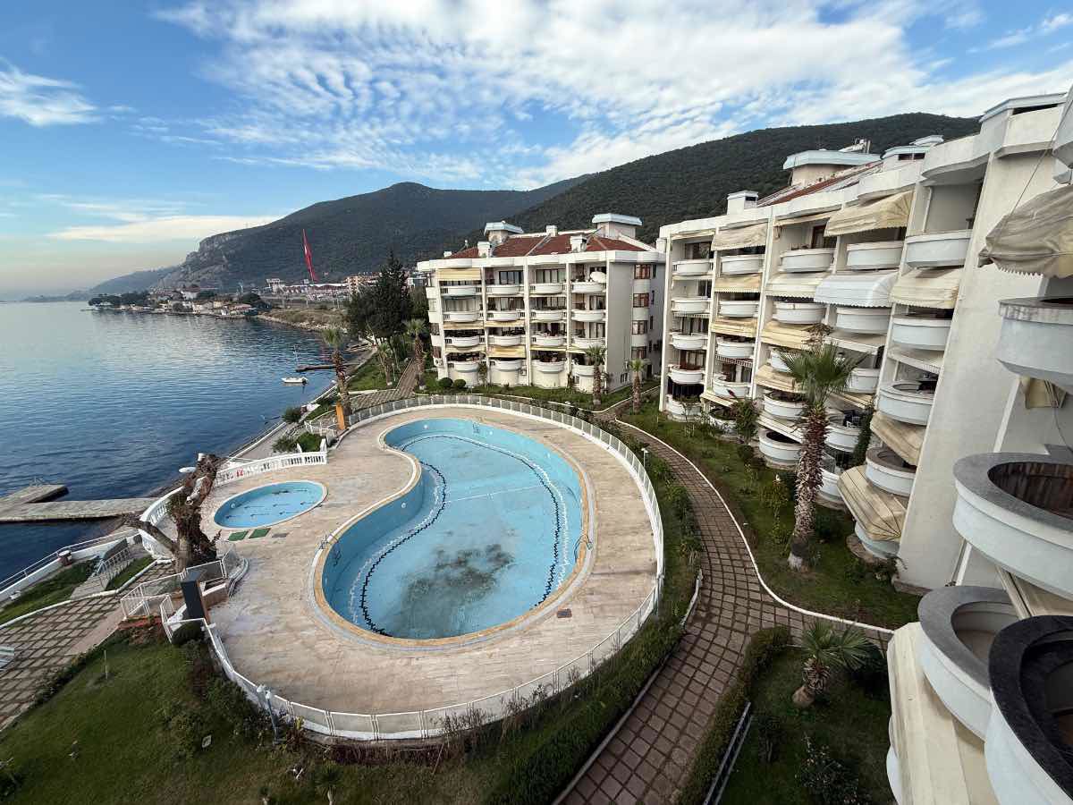 REMAX EFFECT KOCAELİ KÖRFEZ KURYAPI TATİL KÖYÜ'NDE  3+1 DENİZE SIFIR DAİRE