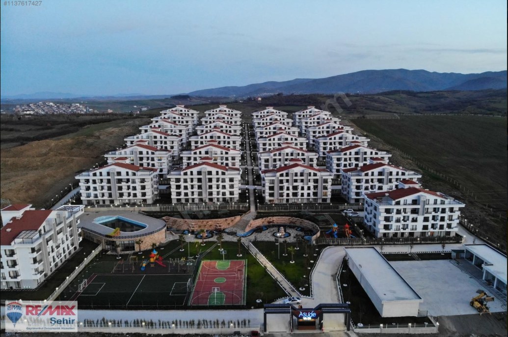 REMAX YALOVA ASUDE VADİ EVLERİ SATILIK 3+1 DAİRE