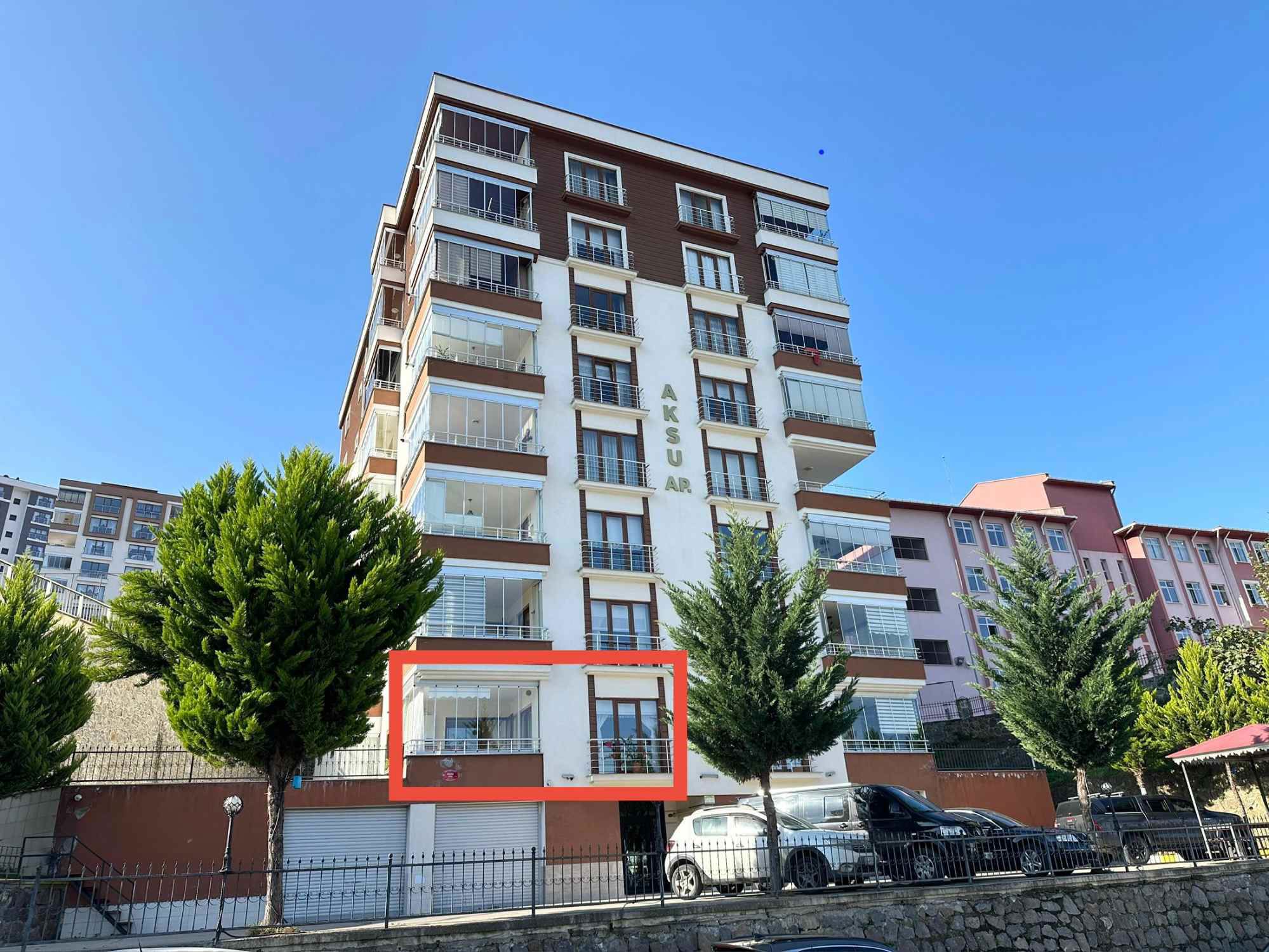 KARŞIYAKA' DA GENİŞ VE FERAH 3+1 SATILIK DAİRE !