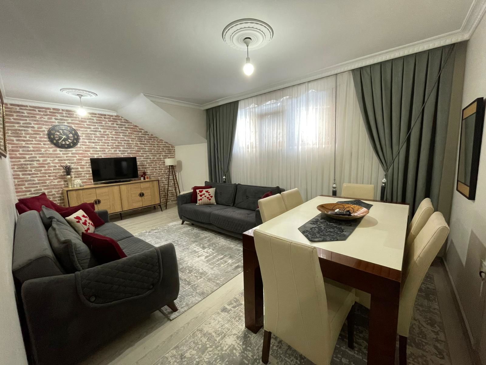 YENİKENT'TE 140M2 BAHÇELİ 3+1 SATILIK DAİRE