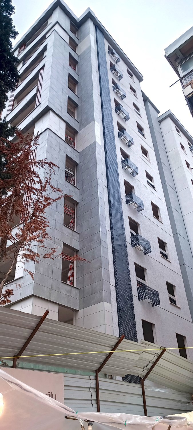 ERENKÖY’DE CADDE CEPHELI SATILIK 3+1 122 M2 DAIRE