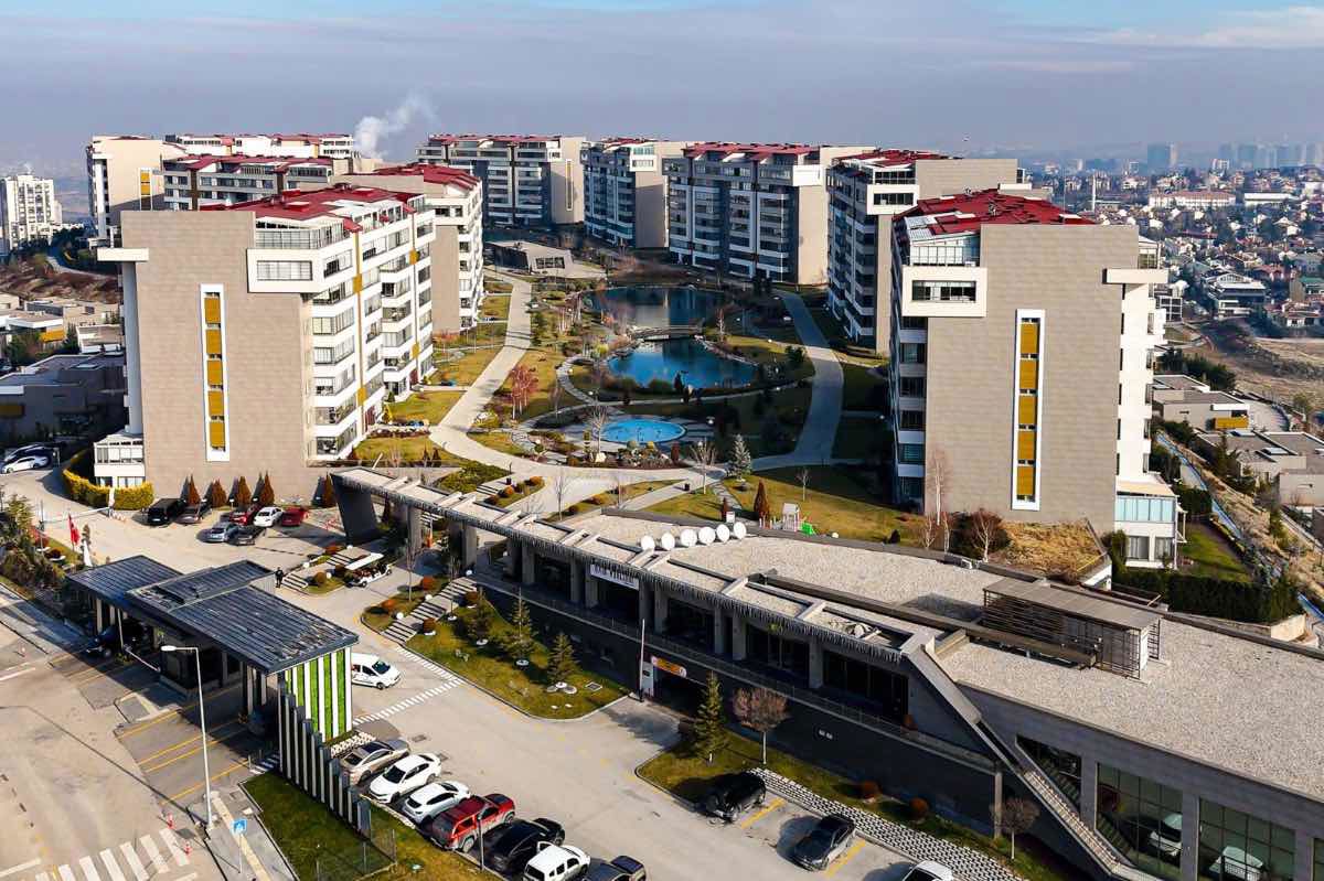 MUTLUKENT BEYSU KONAKLARI 4+1 ÇIFT CEPHELI  GÖLET MANZARALI  SATILIK  DAİRE