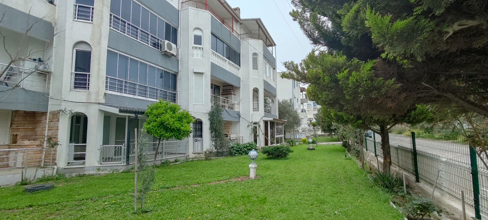 AYVALIK SARIMSAKLI'DA SATILIK 4+2 DENİZ MANZARALI TERASLI DUBLEKS DAİRE