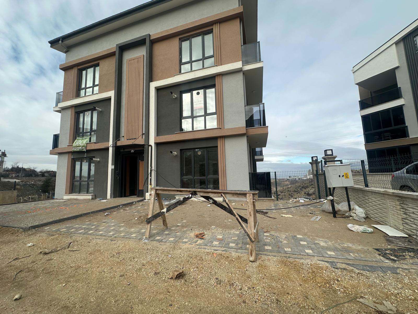İNCEK VADİ MANZARALI SIFIR 1+1 KİRALIK DAİRE