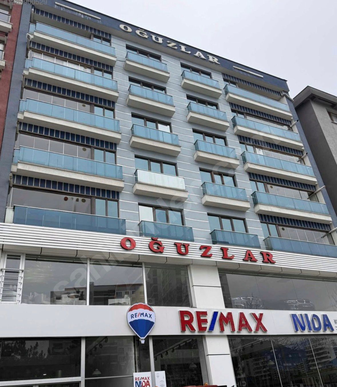REMAX NİDA DAN CADDE ÜSTÜ SATILIK DAİRE