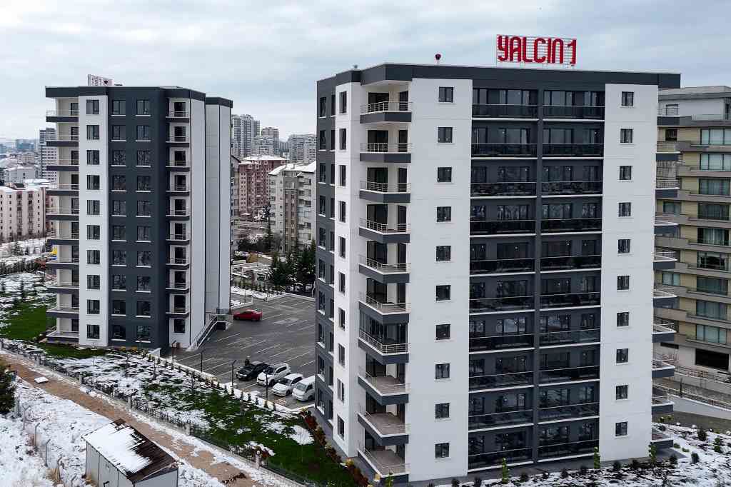 PARK CAD. PARALELİNDE SİTE İÇİNDE SIFIR 4+1 ULTRA LÜKS DAİRE