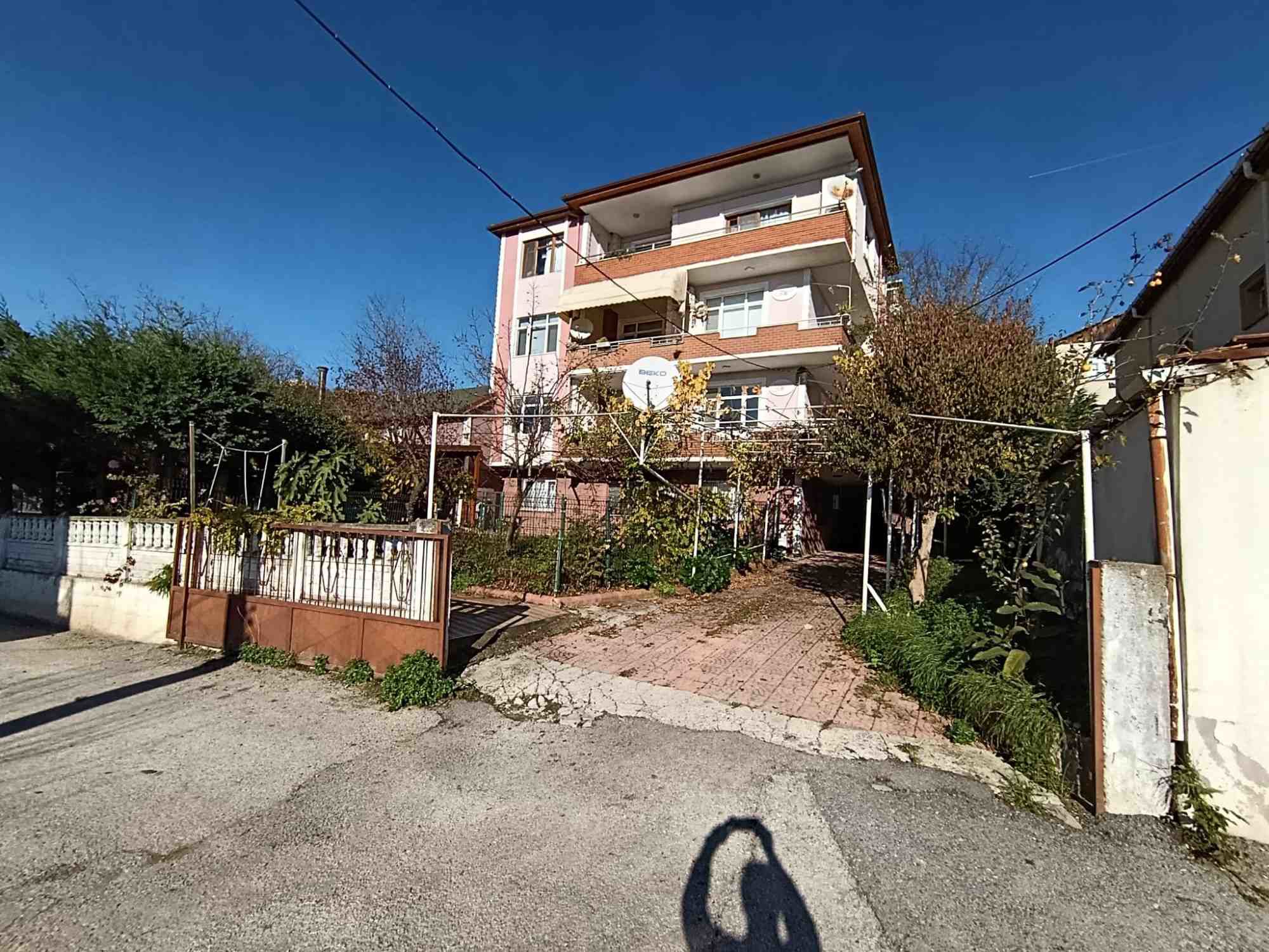 İZMIT GÜNDOĞDUDA DOĞA ILE İÇ İÇE, TEMIZ HAVALI AILE APARTMANI