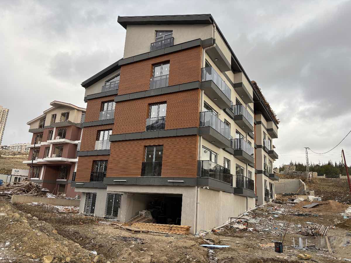 KIZILCAŞAR MAHALLESINDE SATILIK SIFIR DUBLEKS DAIRE
