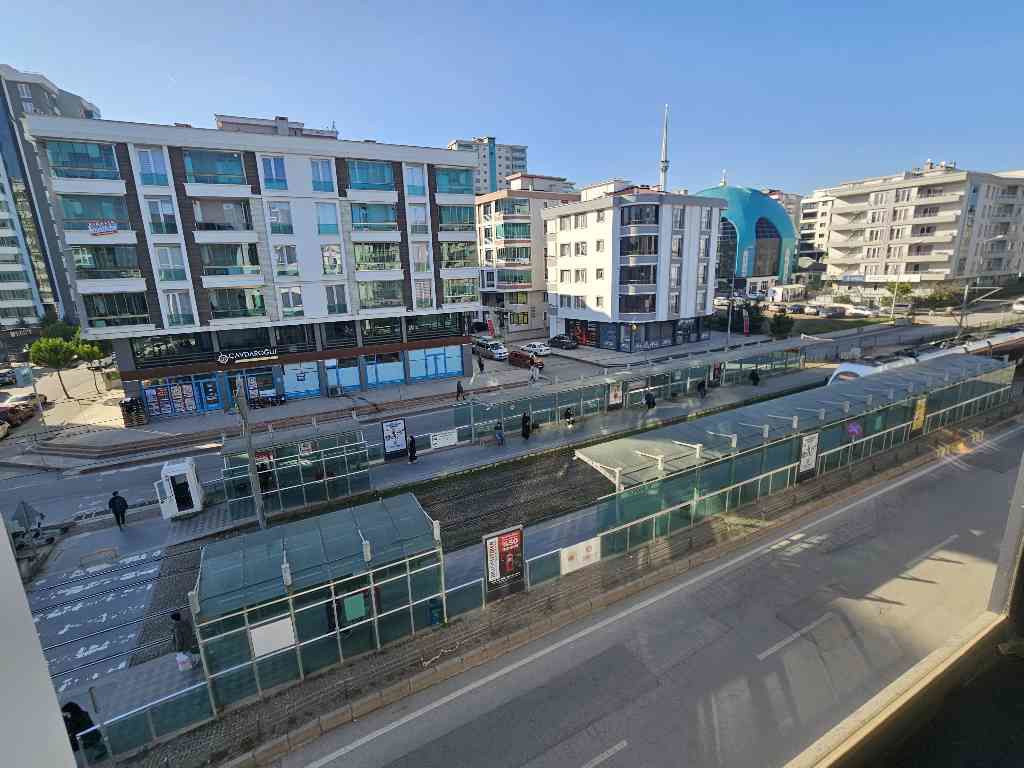 TRAMVAYA CEPHE LÜX KİRALIK 1+1