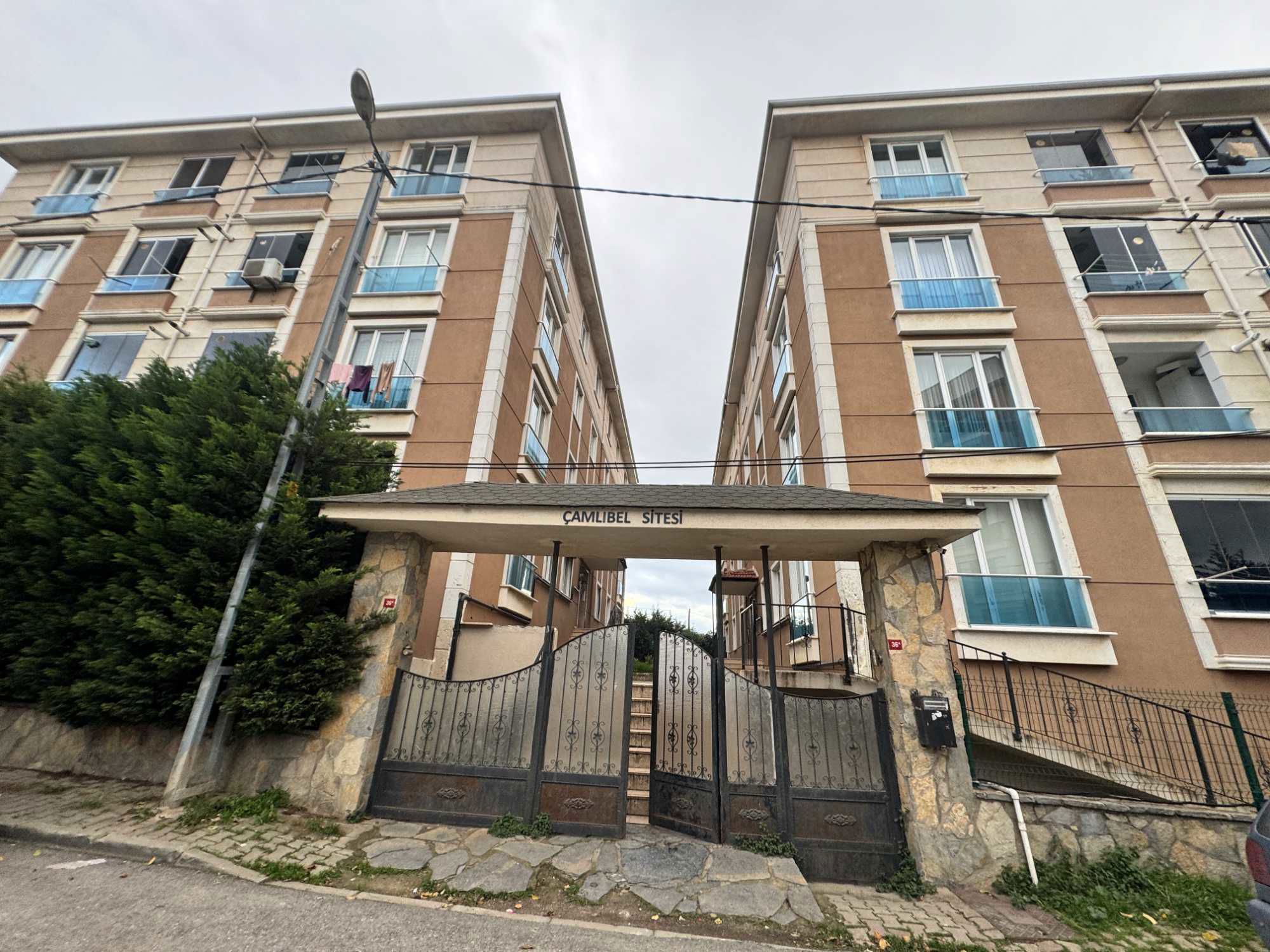 TUZLA AYDINLI ÇAMLIBELDE SİT SATILIK KAT MÜLKİYETLİ KREDİYE UYGUN 2+1  DAİRE