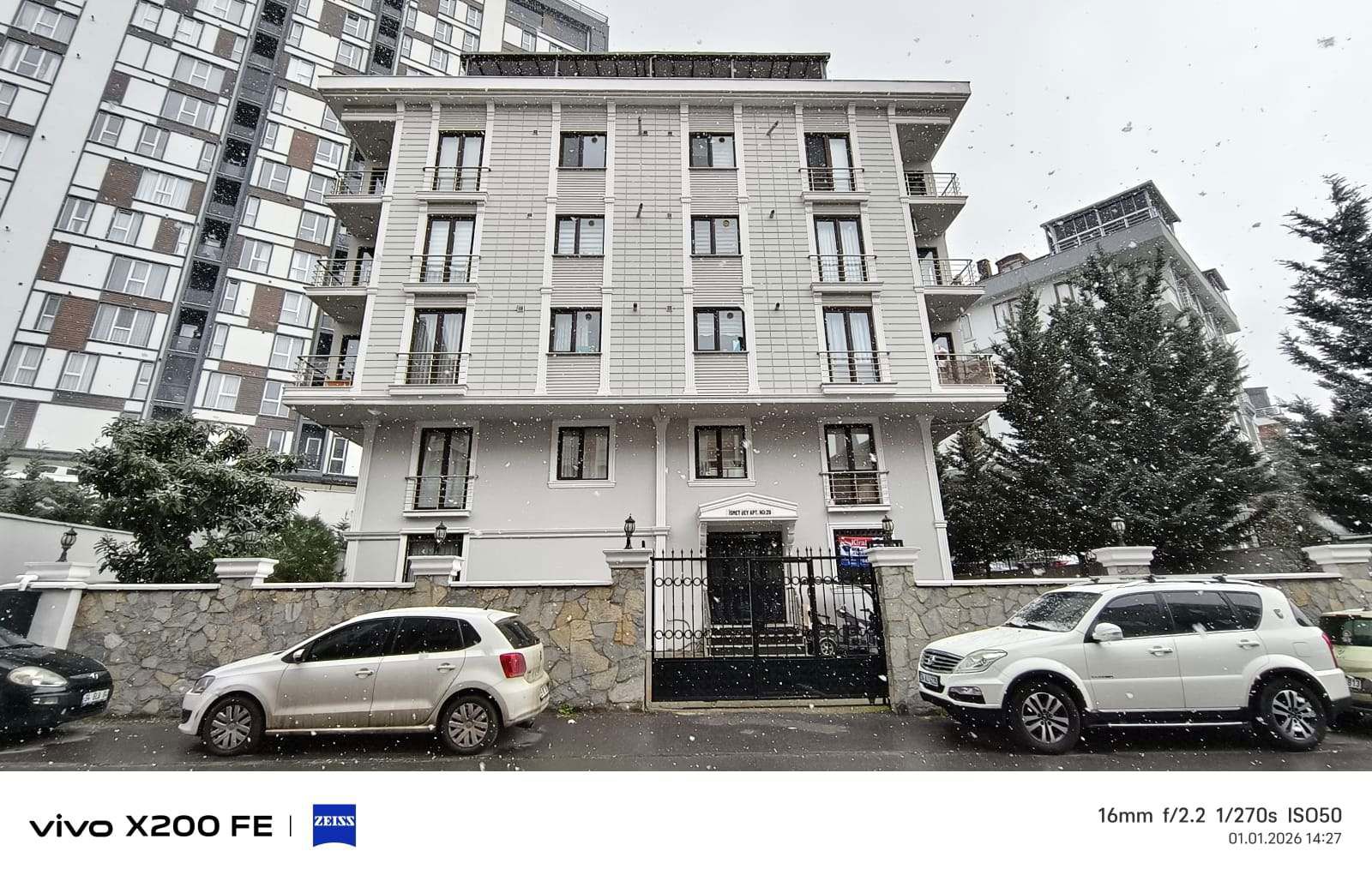KİRALIK DAİRE 90 M2 2+1 ATAŞEHİR  KÜÇÜKBAKKALKÖY İNÖNÜ MAHALLESİNDE