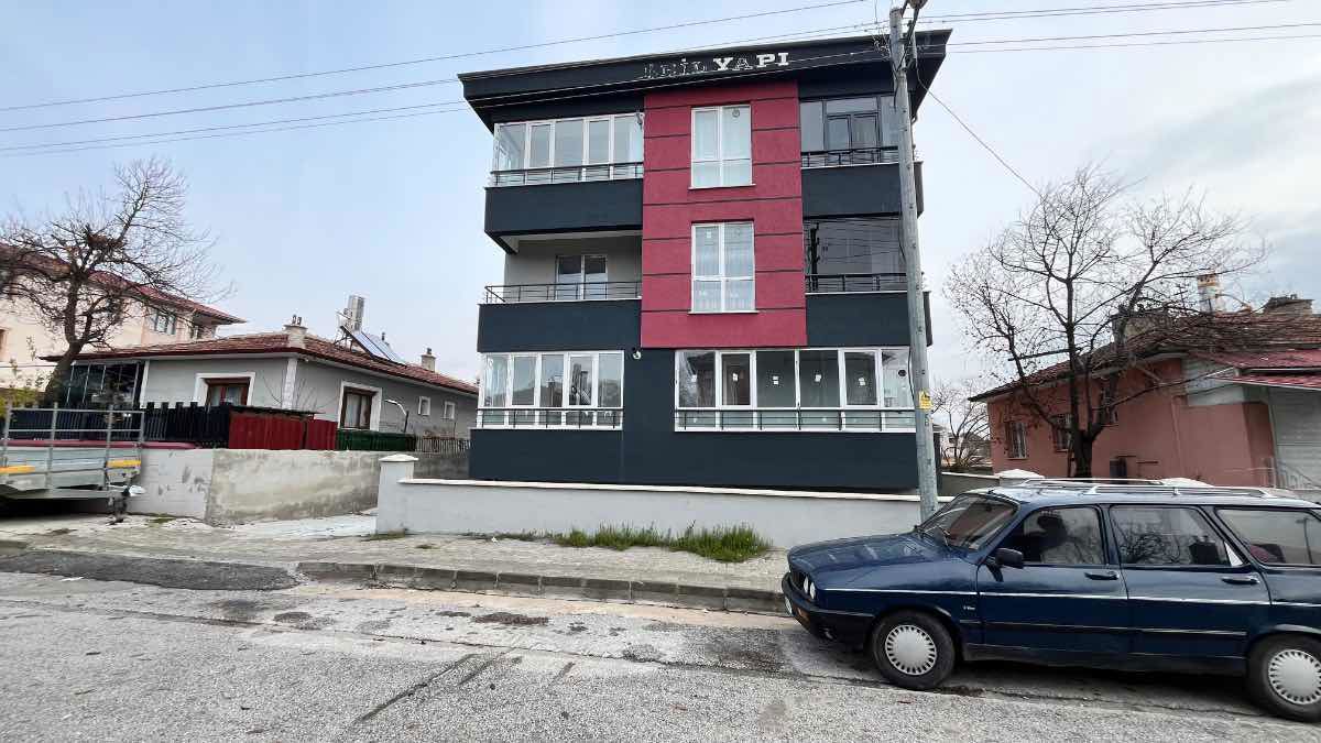 REMAX DEM'DEN INÖNÜ MAH. 1+1 SATILIK DAIRE