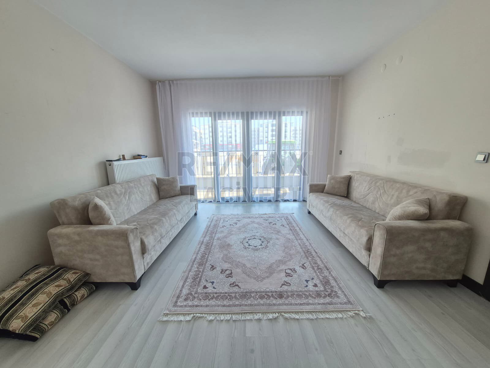 RE/MAX LACİVERT'TEN DADAŞKENT TOKİ'DE DEVİRLİ  2+1 DAİRE