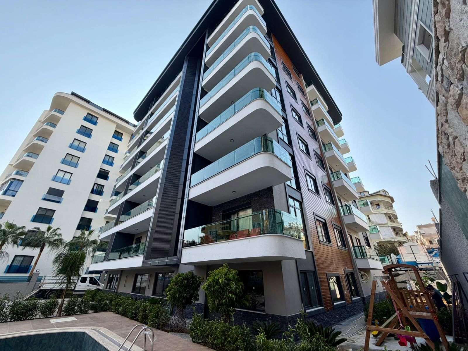 GÜLLERPINARI'NDA 2+1 AYRI MUTFAK DAİRE