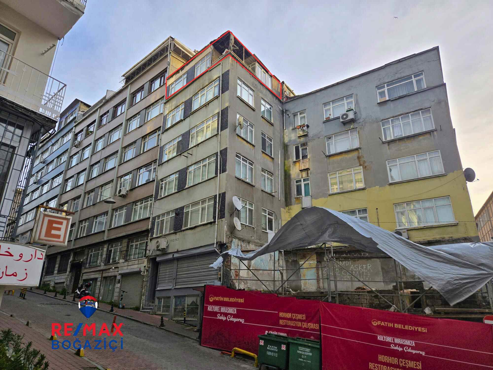 HORHOR'DA METROYA 500M UZAKLIKTA 2+1 BALKONLU FIRSAT DAİRE