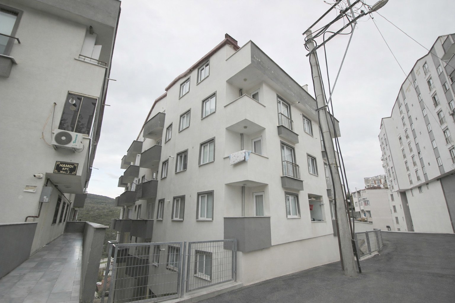 GEBZE KÖŞKLÜÇEŞMEDE YATIRIMLIK 1+1 SATILIK DAİRE