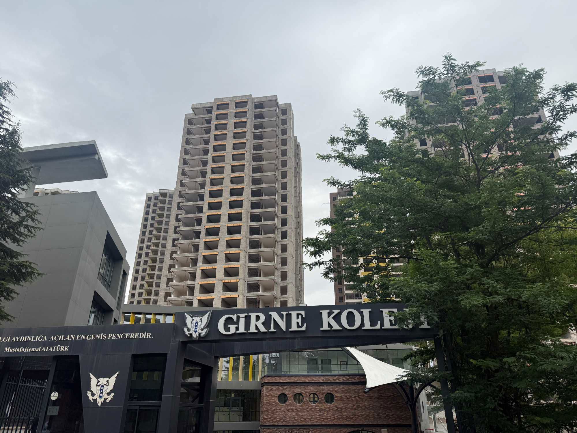 ADRES ANKARA 9. KAT C5 BLOK GÜNEY BATI CEPHE METRO YAKINI SATILIK 4+1 DAİRE