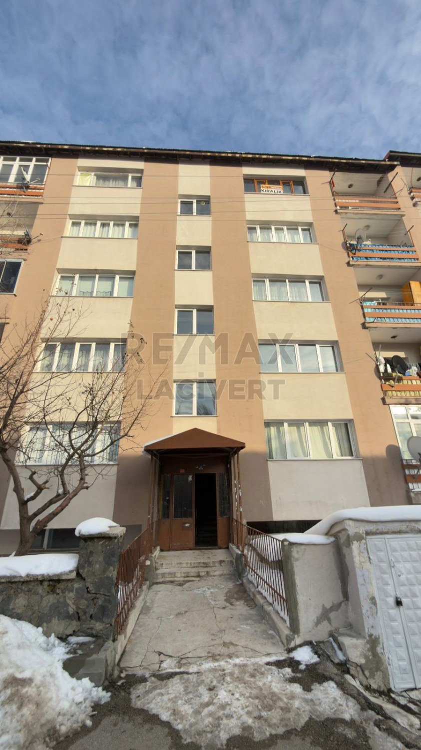 RE/MAX LACİVERT'TEN YUNUSEMRENİN GİRİŞİN'DE SATILIK 3+1 DAİRE