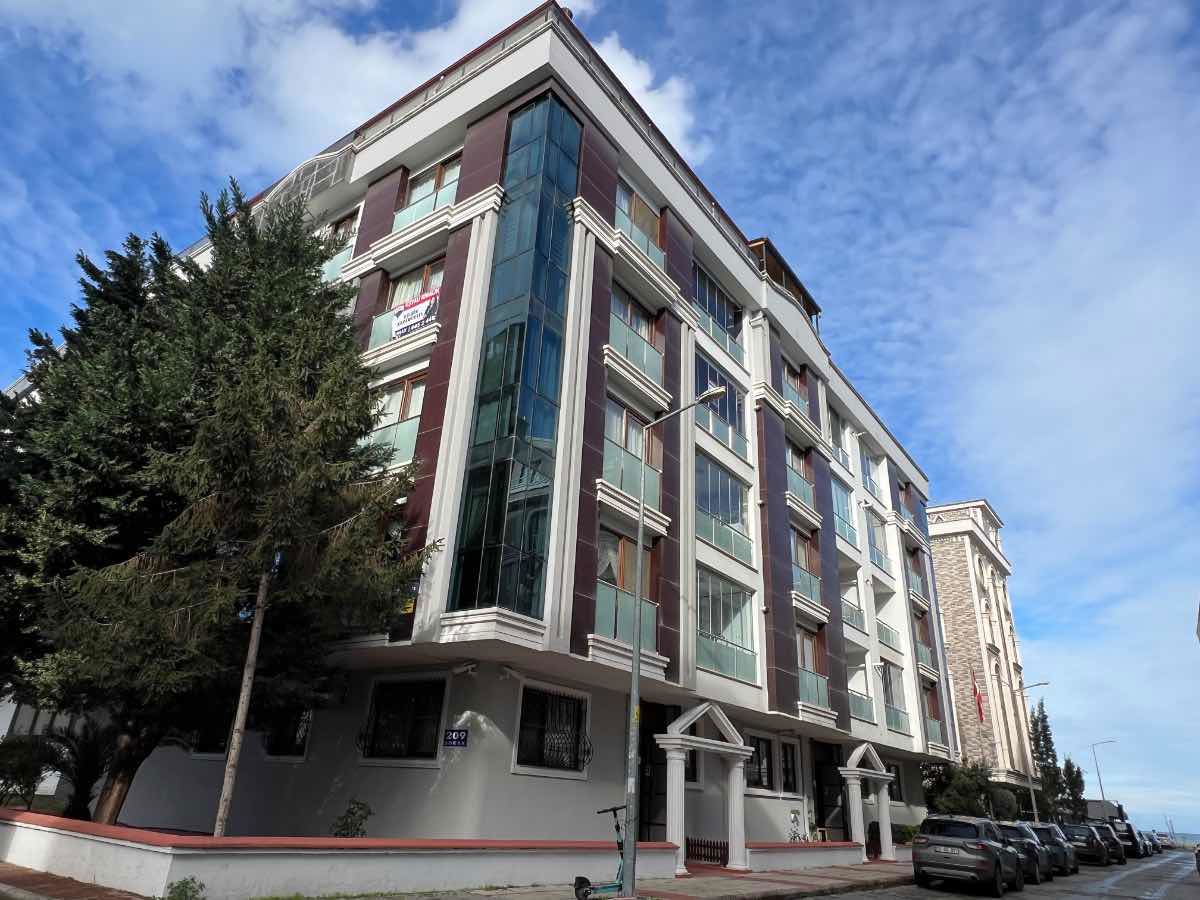 SAMSUN ATAKUM SAHILDE EŞSIZ KONUMDA KİRALIK 3+1