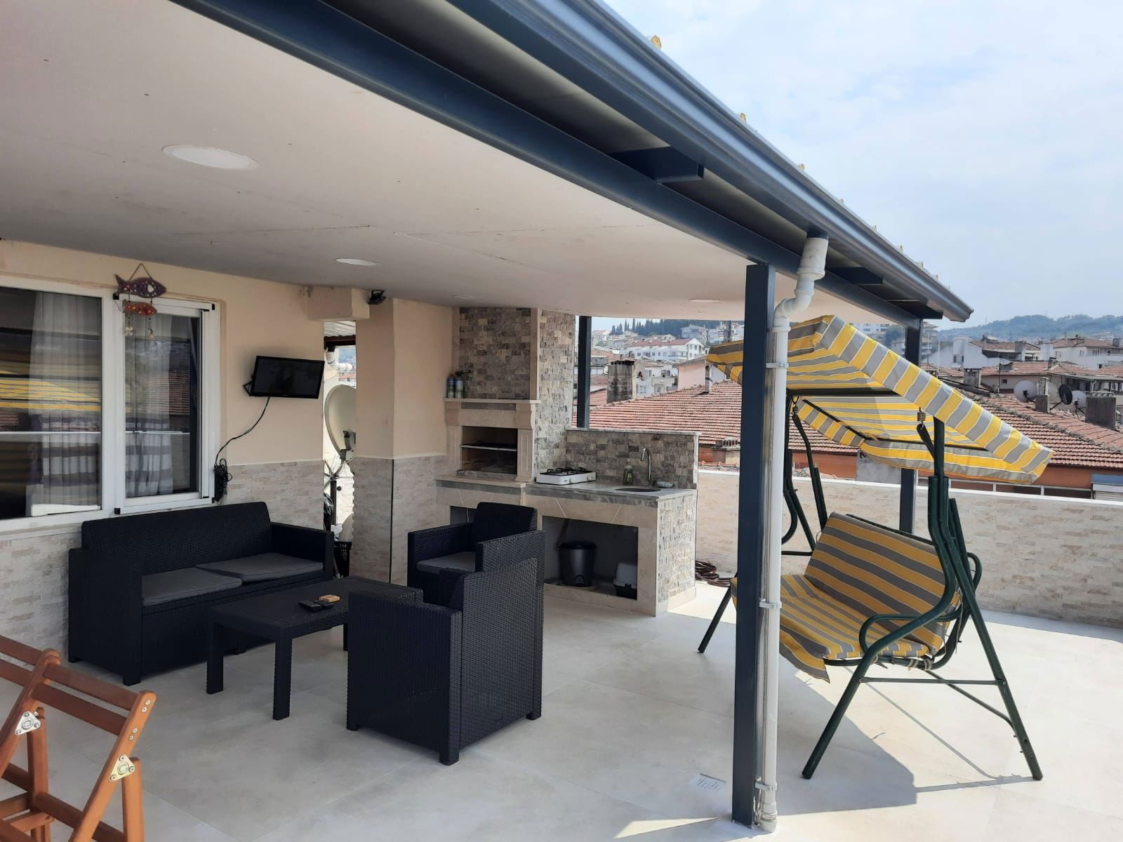 ÇINARCIKTA DENİZE 50 METRE, LÜKS 250M² DUBLEKS ASANSÖRLÜ BİNA